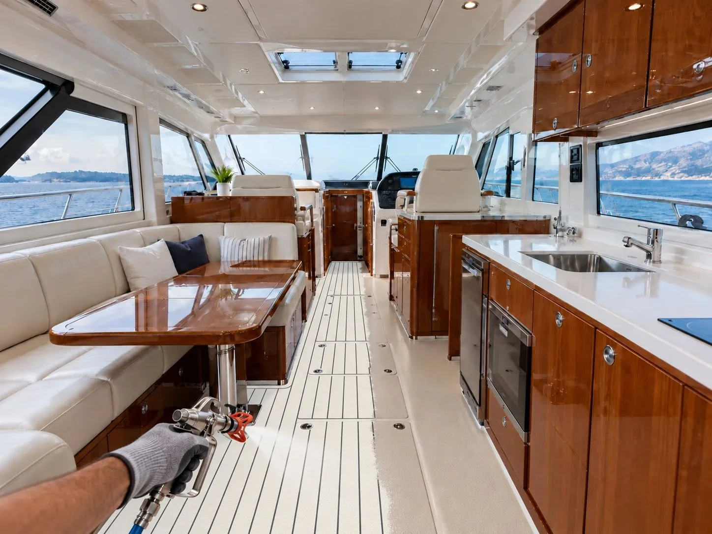 During spray installation: Yacht saloon and interior flooring